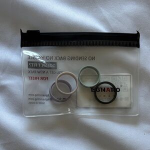 Women’s Silicone Ring Set (size 6)